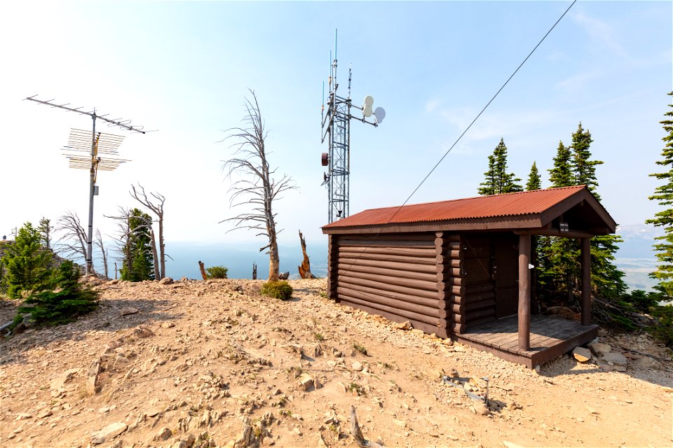 Bunse Peak communication equipment (2)