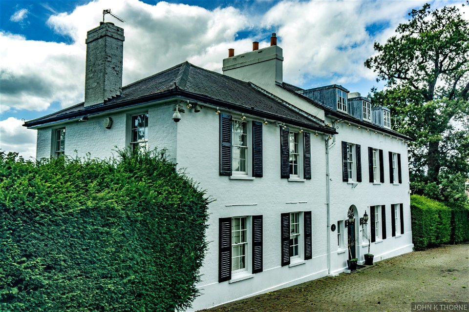 LEAFY GROVE HOUSE KESTON