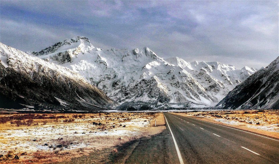 Frosty morning Mt Cook NP.