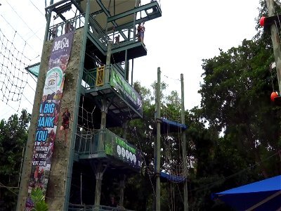 Video: MegaFall @ Sentosa Mega Adventrue park