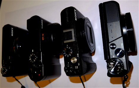 compact cameras battereies compared (3) photo
