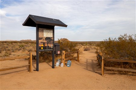The Backcountry Trailhead at Geology Tour Road
