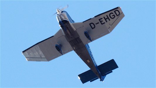 Robin DR400-180R Remorqueur D-EHGD Luftsportgruppe Ikarus (3900 ft.)