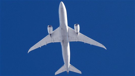 Boeing 787-8 "Dreamliner" N27901 United Airlines to Washington (16700 ft.) photo