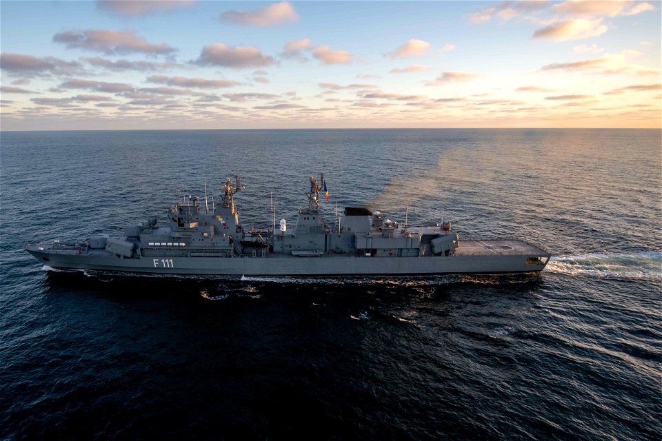 211112-N-NO067-0621