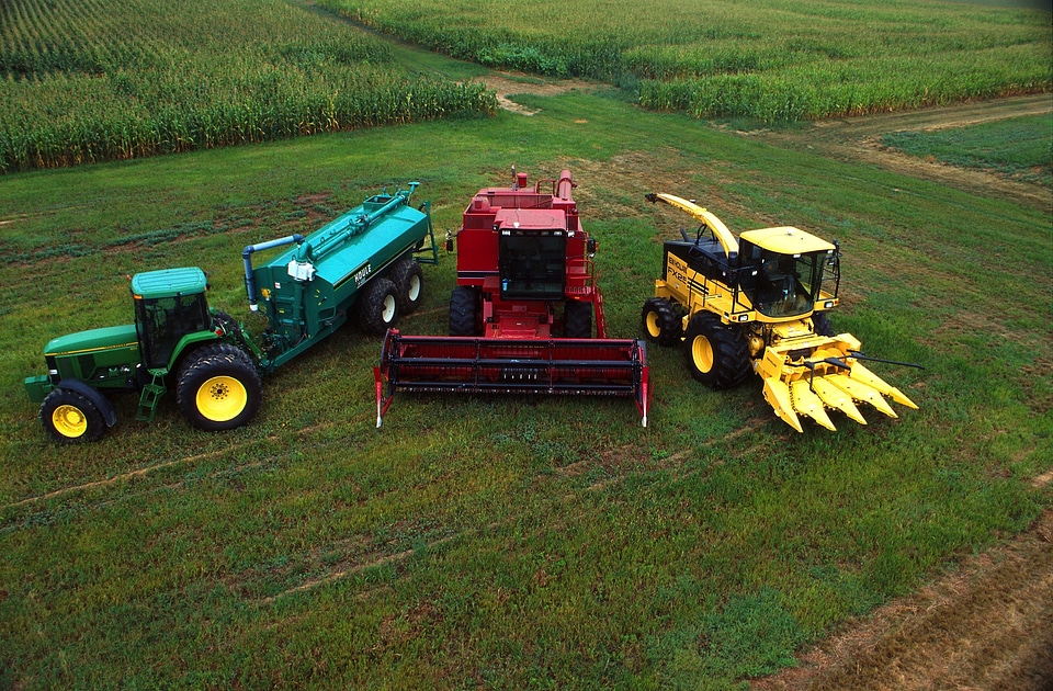 Corn tractor combine