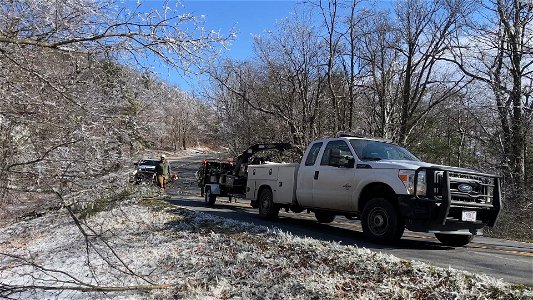 Ice Storm 2022_Chipper near Skyland