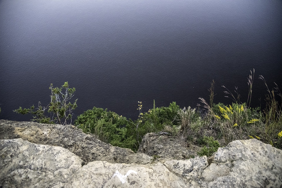 Looking Down the cliff at Ferry Bluff, Wisconsin