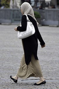 Muslim Women in traditional dress in Delhi, India