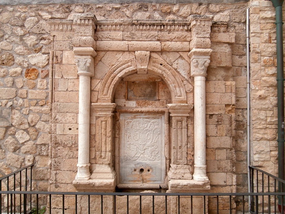 Idomeneas fountain in Heraklion, Greece