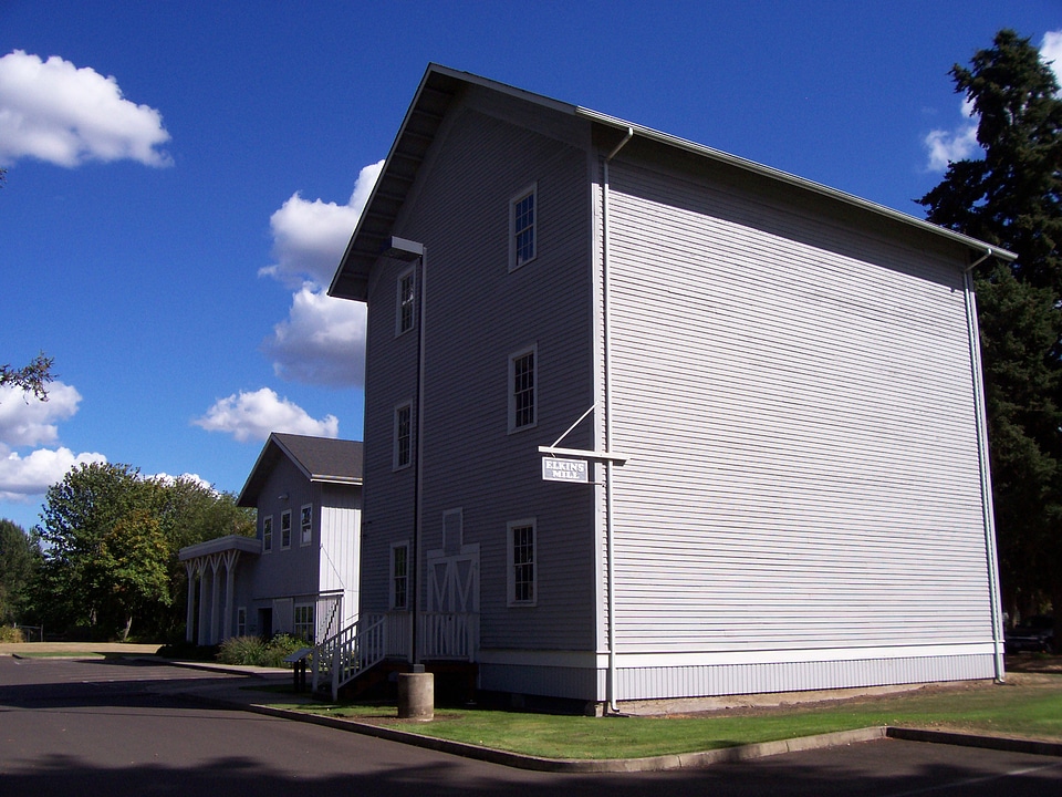 Elkins Flour Mill in Lebanon, Oregon