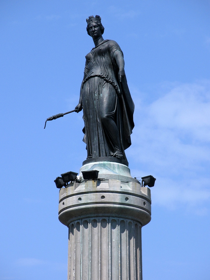Column of the Goddess in Lille, France
