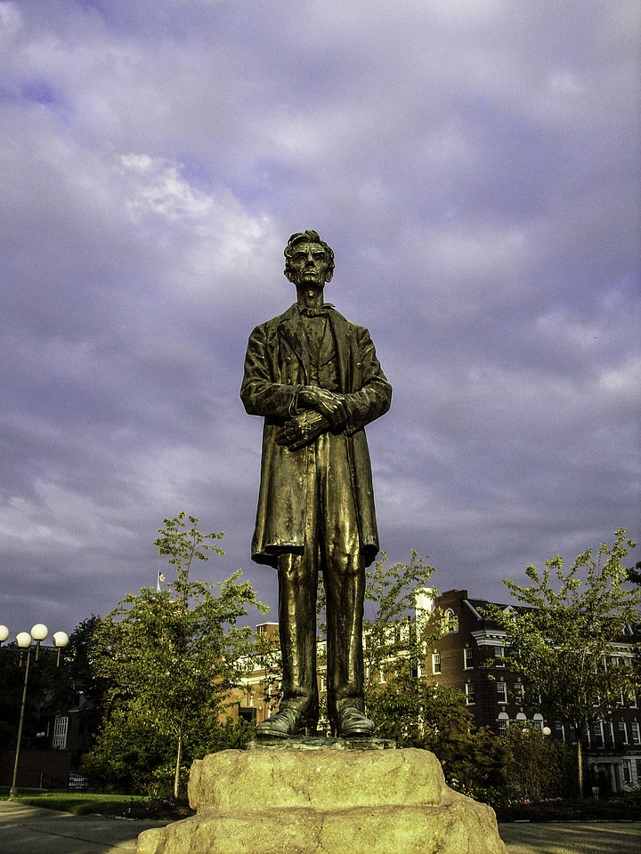 Abraham Lincoln Monument, Lytle Park, Cincinnati, Ohio