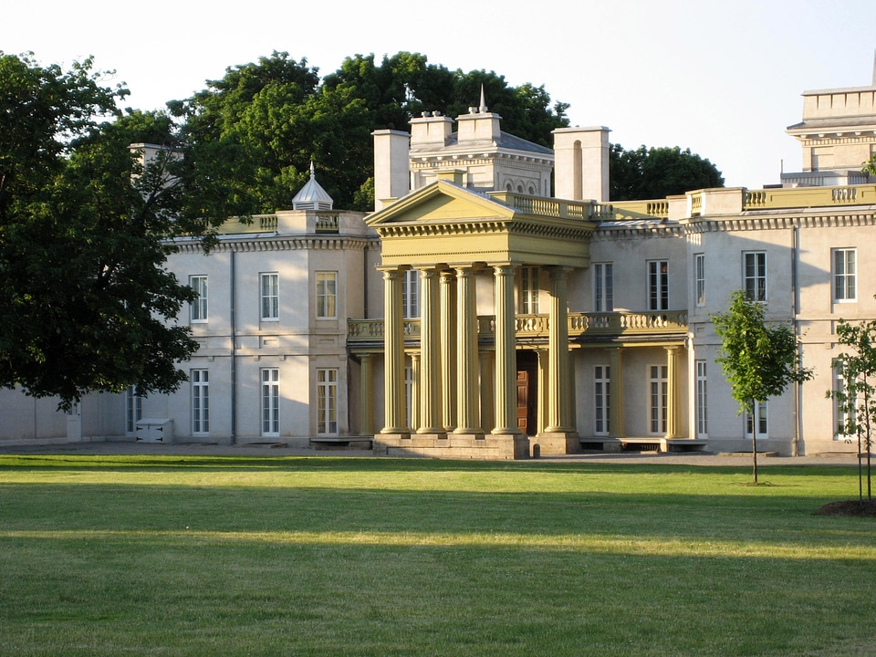 Dundurn Castle in Hamilton, Ontario