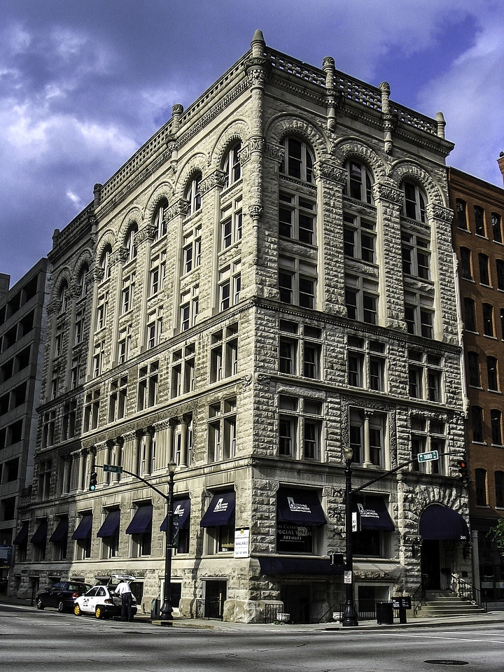 Income life insurance building in Louisville, Kentucky