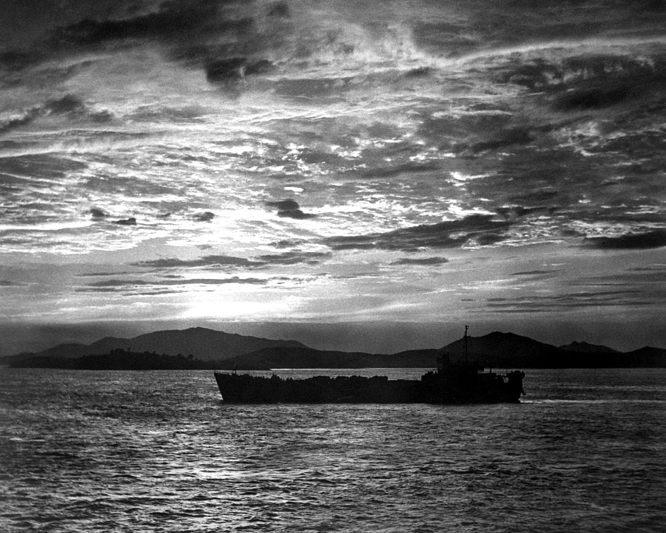 Tank landing ship enters the harbor at Inchon during the Korean War