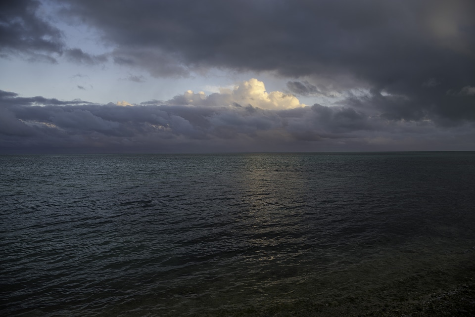 Dusk setting over the ocean in the Florida Keys