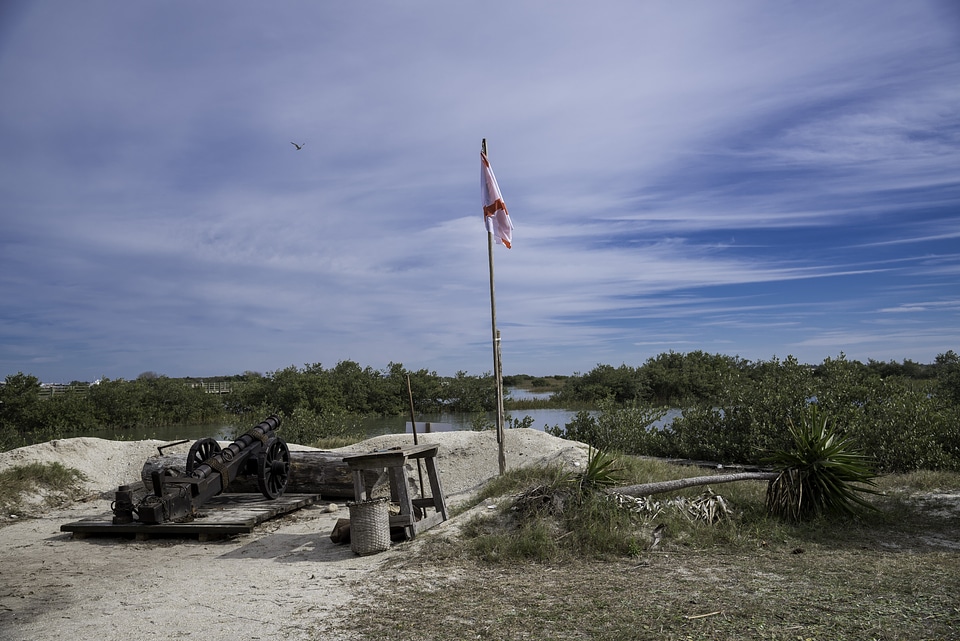 Flag and Canon at St. Augustine