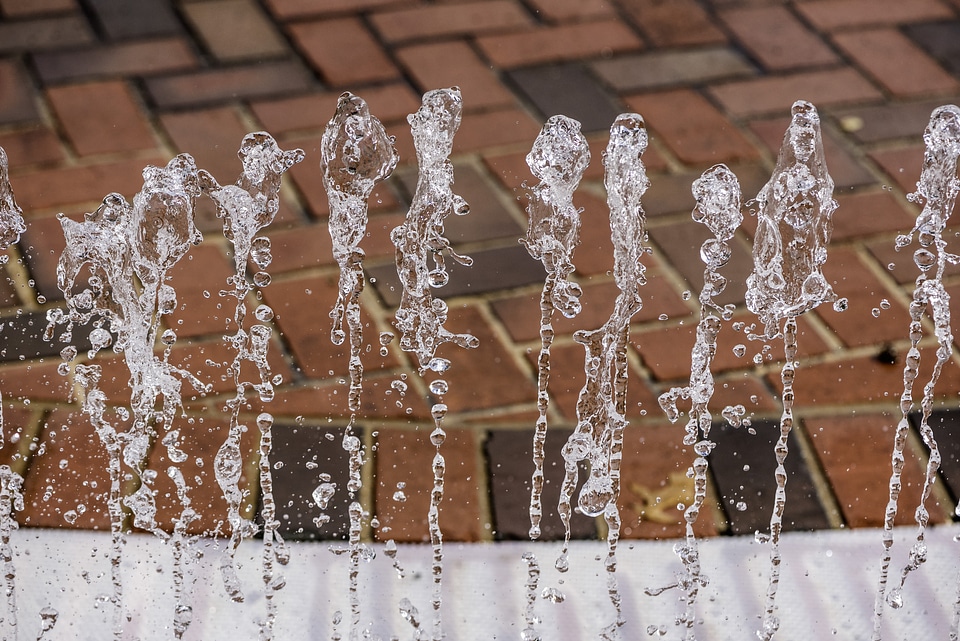 Fountain water squirting out