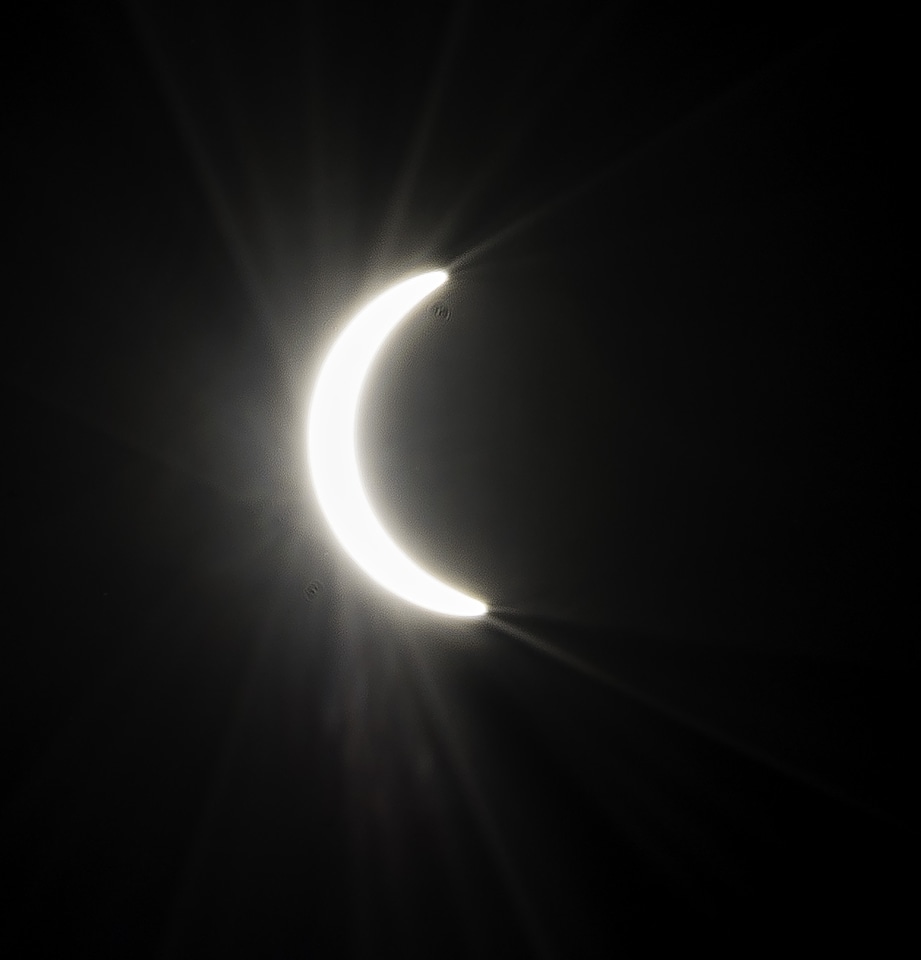 Eclipse Almost Full on August 21, 2017