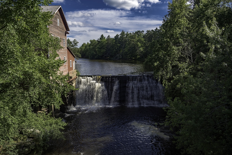 Dells Mill falls near the Millhouse