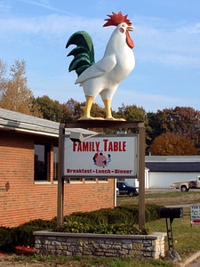 Family Table Restaurant in Attica, Indiana