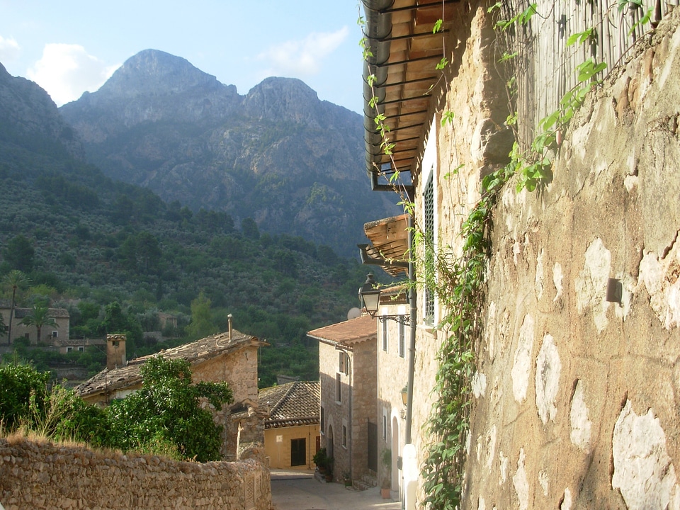 House mallorca facade