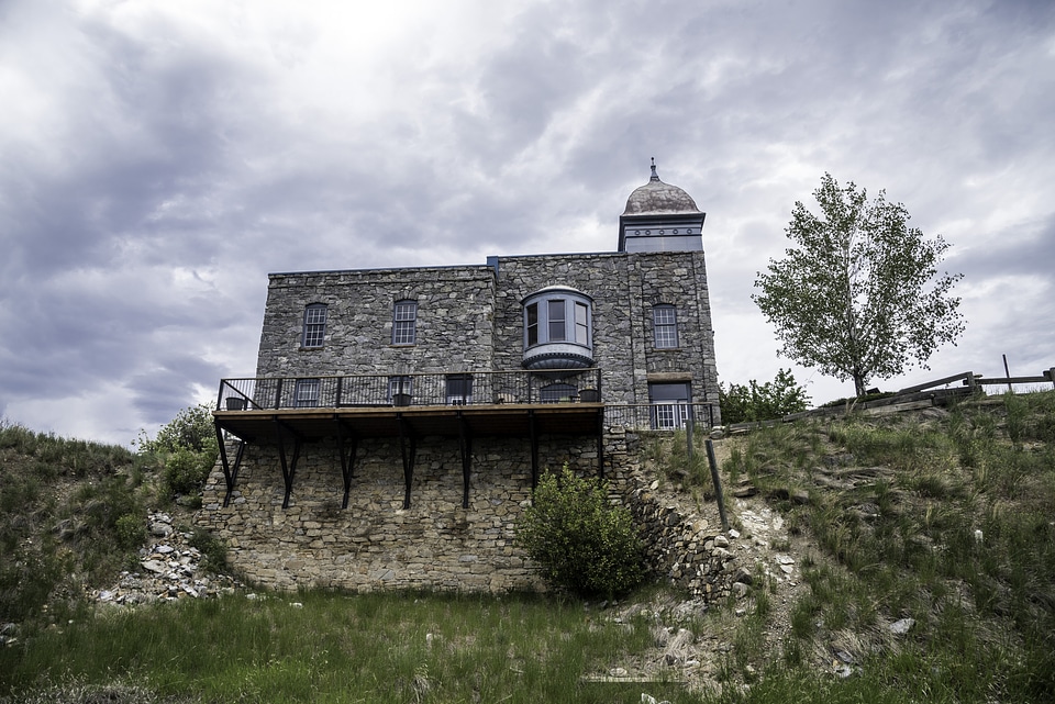 Full view of stone Building in Helena