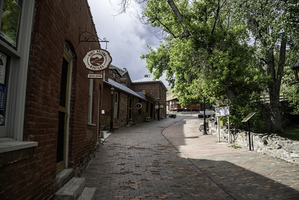 Reeder's alley corridor in Helena, Montana