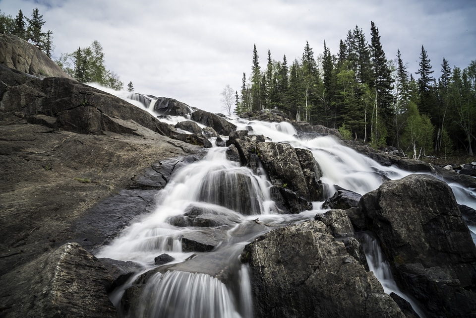 Looking at the top of Cameron Falls in Ingraham Trail