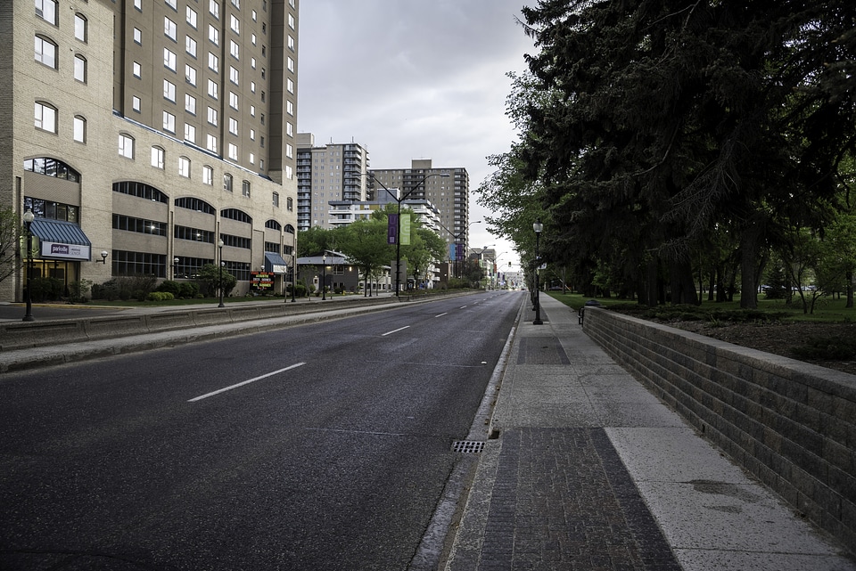 Main Street in Saskatoon with buildings