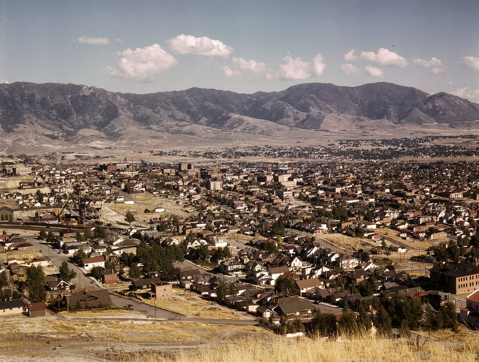 1942 view of the city in Butte, Montana