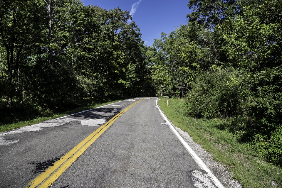 Roadway into Cayuhoga Valley National Park, Ohio