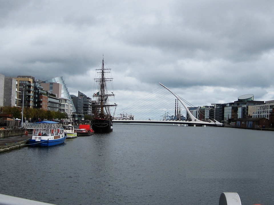 Samuel Beckett Bridge