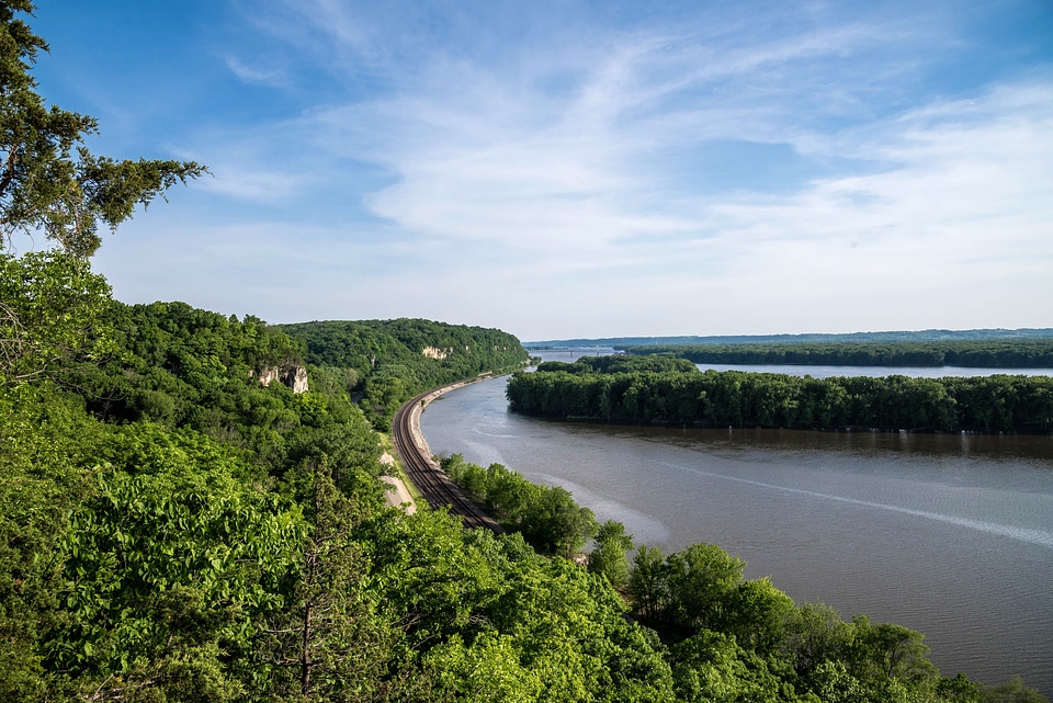 Landscape View of the curving Mississippi River