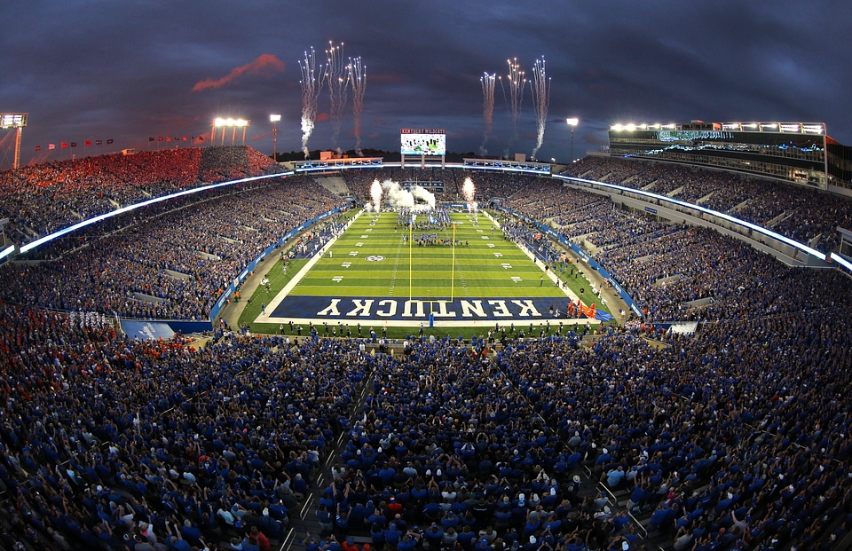 Commonwealth StadiumThe University of Kentucky football team 