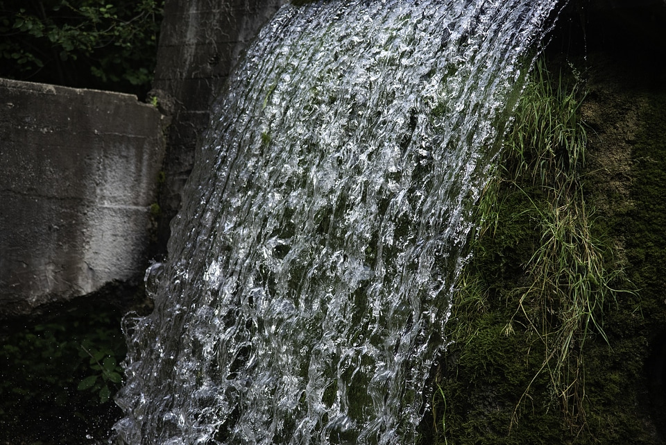 Snapshot of falling water