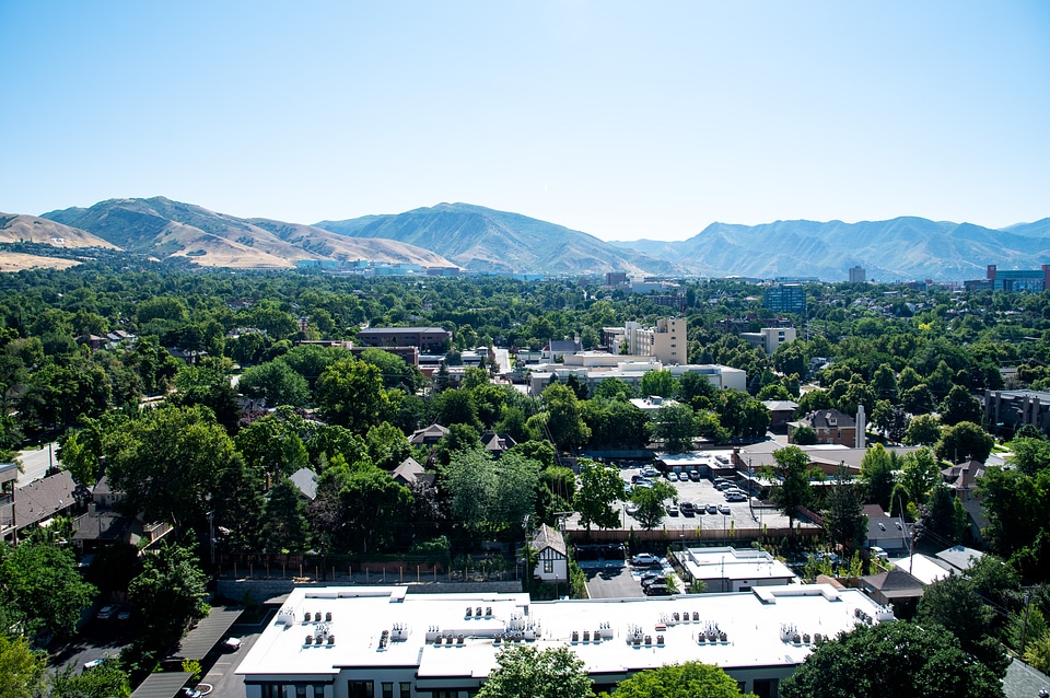 Mountains circling Salt Lake CIty