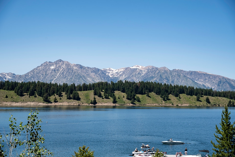 Mountains and hills with trees with lake