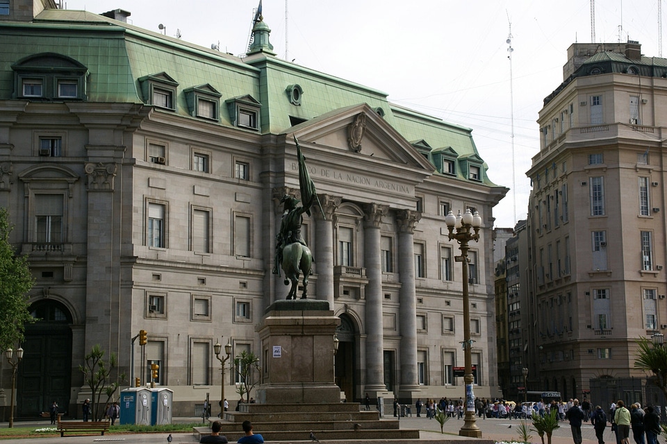 Banco de la Nación and equestrian monument to Manuel Belgrano - Plaza 5 de Mayo, San Nicolás, Buenos Aires, Argentina