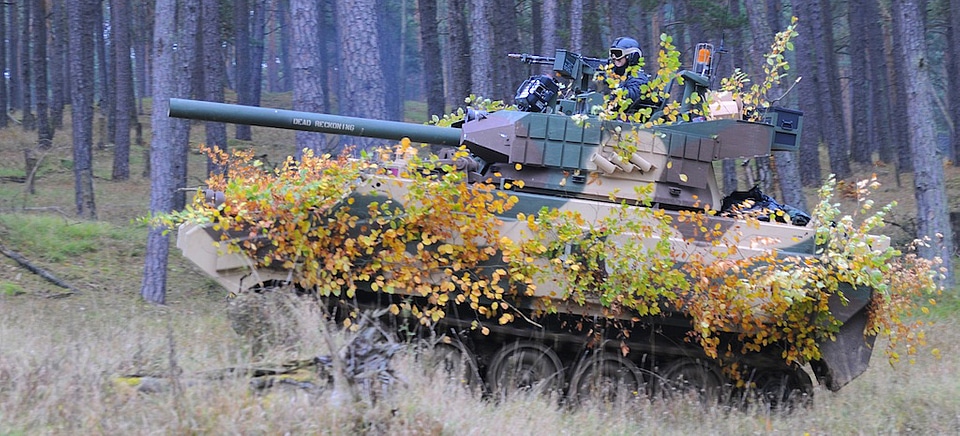Mechanized Warfare in Atropia with tanks