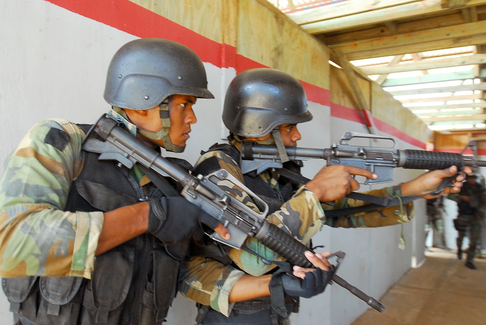 Soldiers training in Santo Domingo