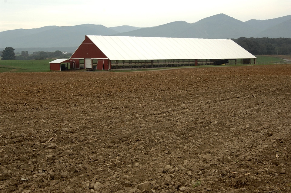 Barn and empty field in Virginia 