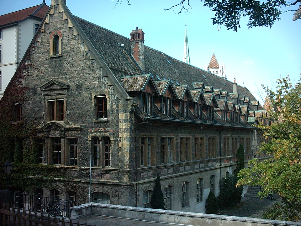 The college Calvin