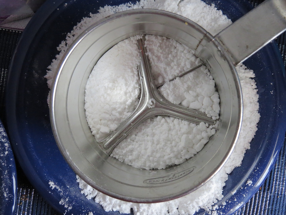 Flour sifter metal device
