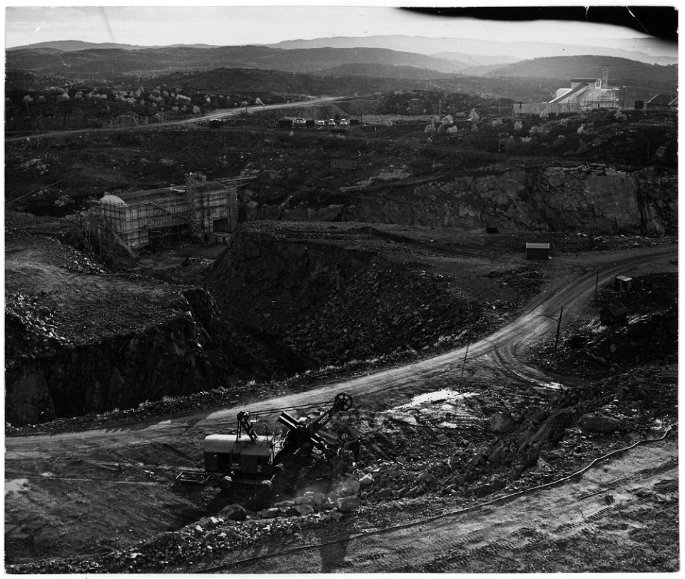 Kirkenes, Norway. Kirkenes - destroyed city after war - rebuilt. Important here, Sydvaranger Steel Co - NARA - 541749