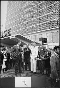 Nixon in Alabama for the Southern regional Media Conference - NARA - 194721