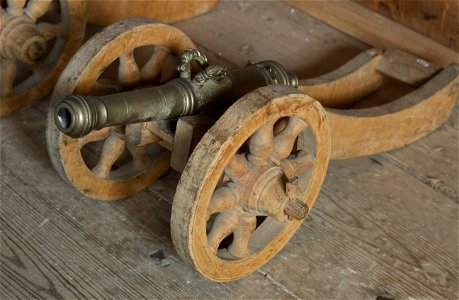 Modell av hjullavett med tillhörande kanonmodell, 1600-tal - Skoklosters slott - 108876