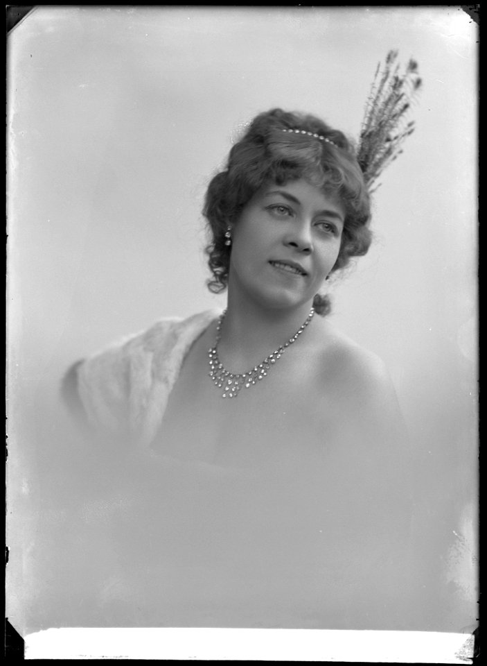 Maj Schultz in Madame Szibill at Oscarsteatern 1915 - SMV - NS032