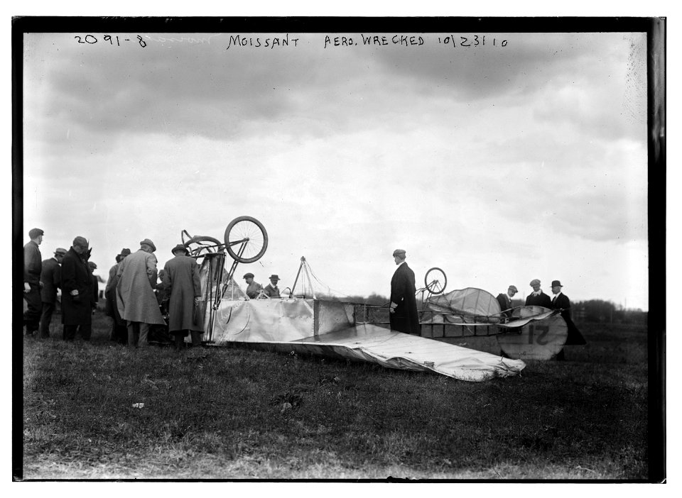 Moissant aero. Wrecked LCCN2014688630